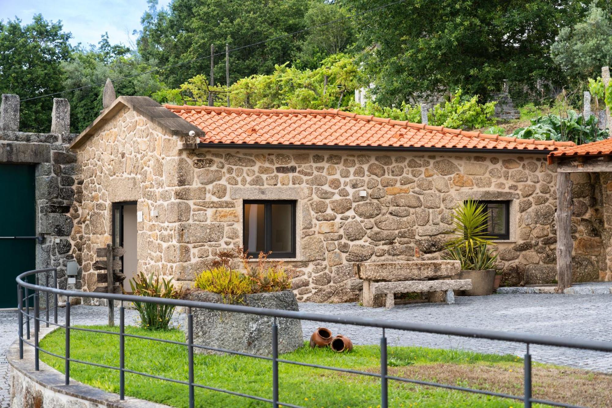 Vale Da Fonte - Charming Houses Ponte da Barca Exterior photo
